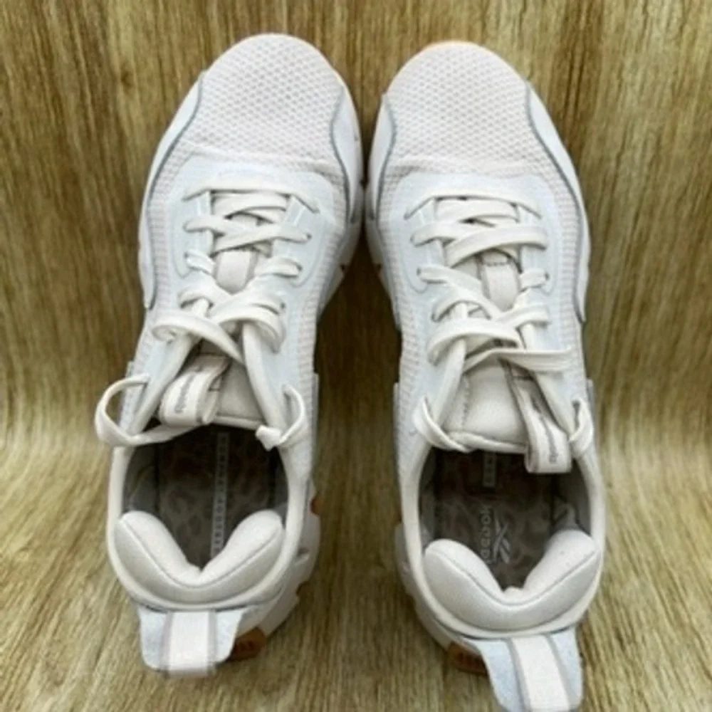 Reebok Zig‎ Dynamica Women's Size 8.5 Athletic Shoes White Gum Sole Sneakers